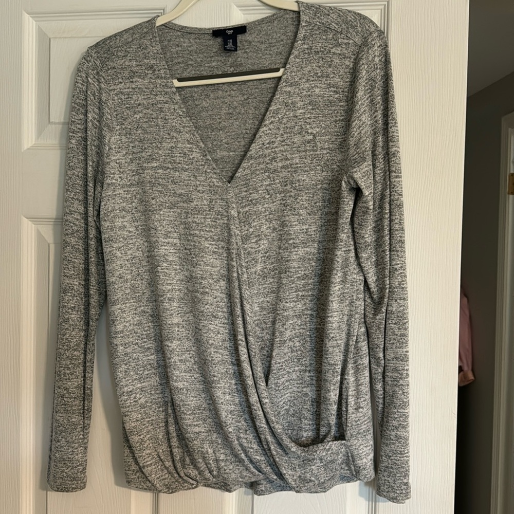 Long sleeve gap shirt